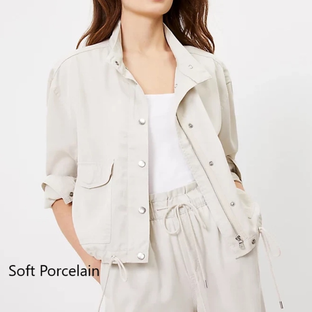 LOFT Cream Snap Front Utility Jacket Lyocell Military
Outdoor Gorpcore Jacket XL